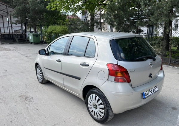 Toyota Yaris cena 21900 przebieg: 135000, rok produkcji 2009 z Racibórz małe 56